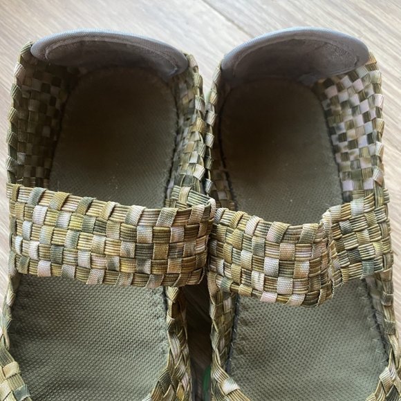 CC Resort Elastic Shoe W/Strap Size 38 Camo/Water Shoe/Walking Shoe - Picture 4 of 7